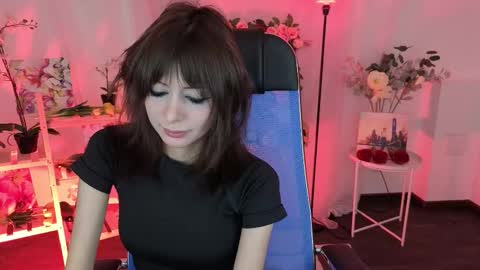 crystallbloom online show from January 15, 8:17 pm