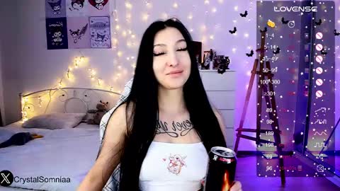 Sasha    Make me moan with patterns   good music here  online show from February 6, 11:48 pm