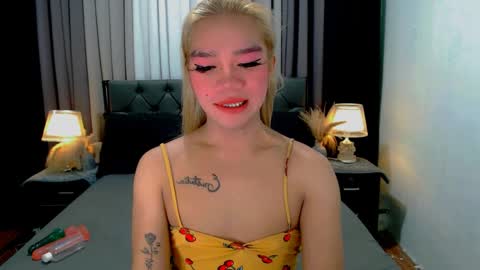 bea takashi  online show from April 6, 9:32 am