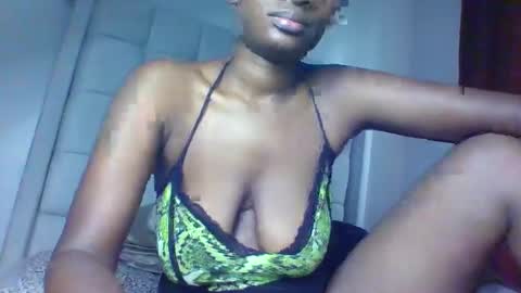 Snapshot of ctrl_cheeks chatting on March 10, 5:33 am ctrl_cheeks online show from March 10, 5:33 am