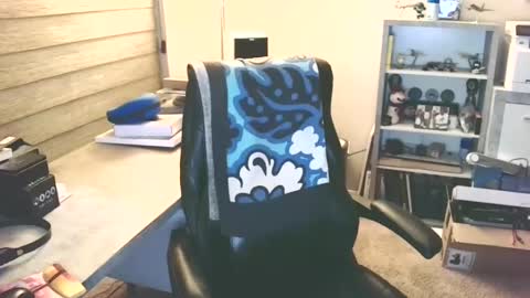 Yup... kinda old but Stop in and say hello online show from September 13, 5:21 am