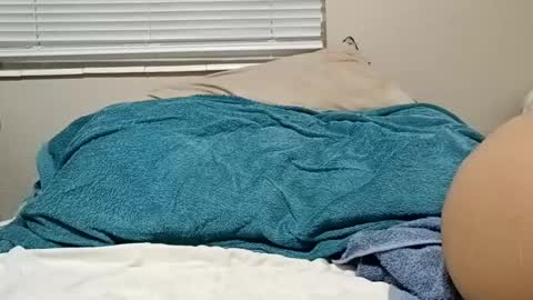 Snapshot of cumforever69 chatting on September 21, 5:22 am cumforever69 online show from September 21, 5:22 am