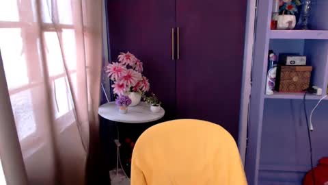 cummdumpapril online show from September 12, 6:26 am