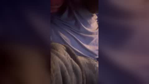 cummingoncocanmolly1 online show from August 7, 7:01 pm