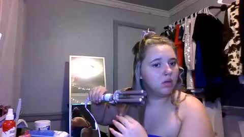 cuntycassie online show from May 16, 5:00 pm