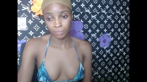 cupidxdoll online show from March 11, 5:24 am