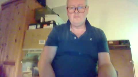 curiousax77 online show from November 26, 5:21 pm