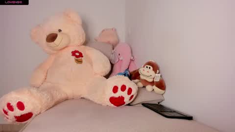 Curly  -  OF- CURLY SWEETT online show from June 20, 1:50 pm