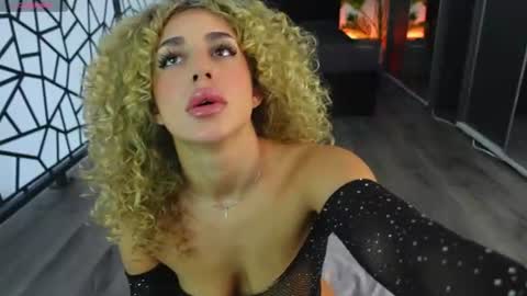 Antonia online show from June 11, 10:57 am