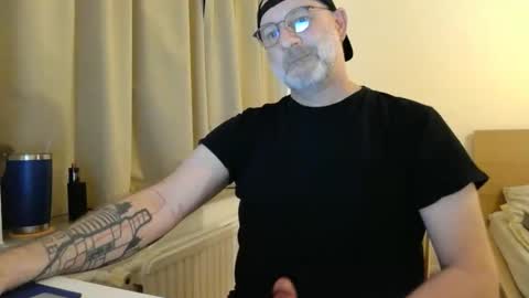 Curman85 online show from April 10, 11:09 pm