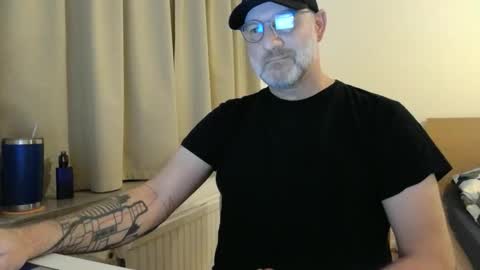 Curman85 online show from April 3, 10:49 pm