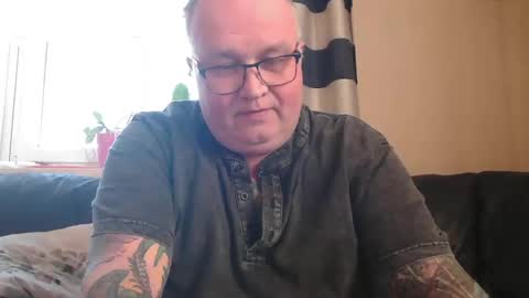 curtus14 online show from March 5, 4:13 pm