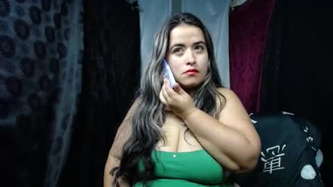 Emma online show from October 22, 9:49 pm