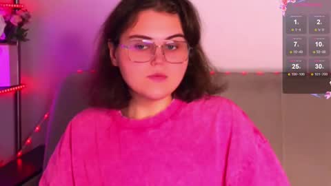 Snapshot of curvy_janie chatting on October 23, 2:13 am Jane online show from October 23, 2:13 am