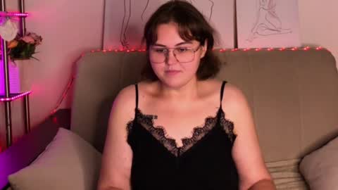 Snapshot of curvy_janie chatting on September 20, 7:33 am Jane online show from September 20, 7:33 am