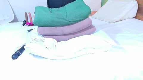 Danna online show from December 2, 5:33 pm