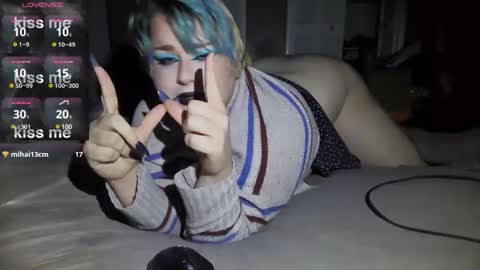 Curvygothfemboy online show from February 13, 7:03 am