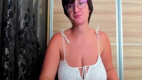 CurvyJules online show from July 22, 3:58 pm