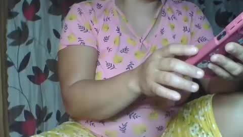 curvyladyxx289 online show from December 1, 6:06 pm