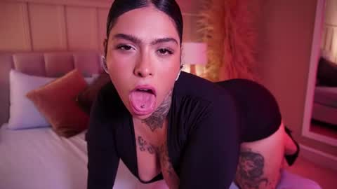 Samantha online show from June 18, 6:02 pm