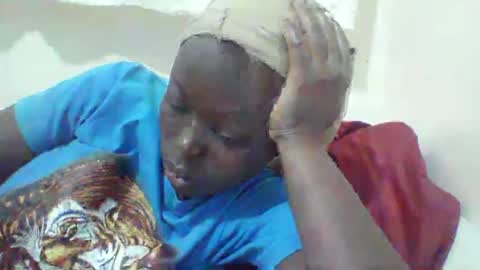 curvynubian online show from January 11, 7:53 pm