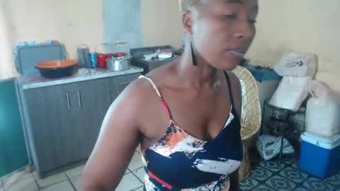 curvypear76x online show from January 7, 1:03 pm