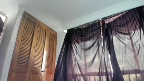 curvypornxxx online show from December 17, 12:01 pm