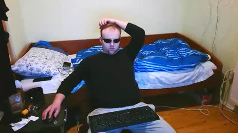 cute69696969 online show from January 5, 8:23 pm