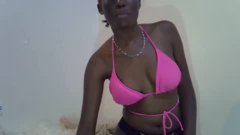 cute_emmy1 online show from October 10, 12:38 am