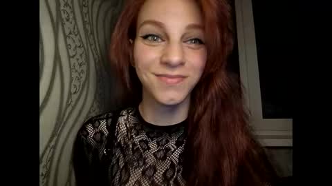 cute_foxis online show from May 17, 8:51 pm