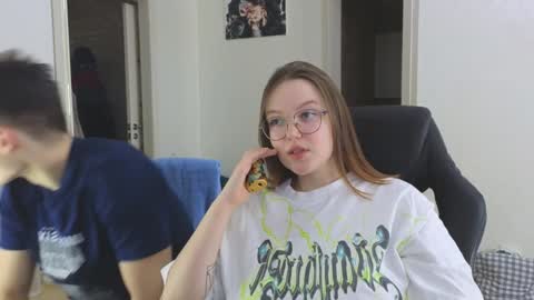 Kite and Jack online show from December 28, 8:36 pm