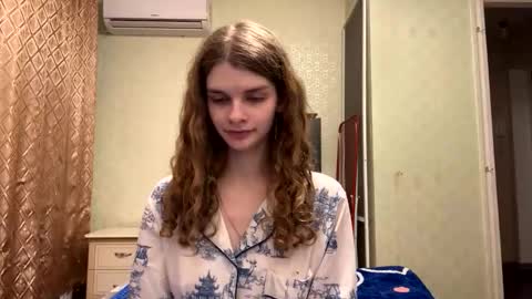 cute_kitte online show from November 18, 10:13 pm