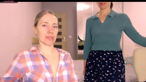 cute_lion_ online show from February 10, 5:05 pm