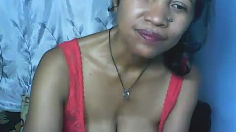 Snapshot of cute_moll chatting on February 24, 6:58 pm murielle online show from February 24, 6:58 pm