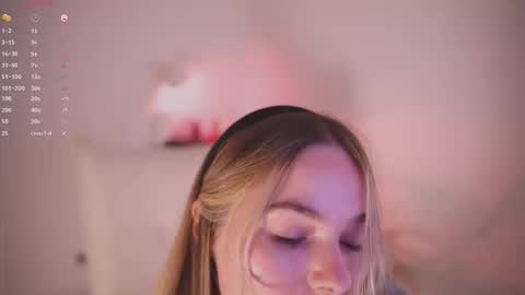 Snapshot of cute_pie_an chatting on October 9, 7:52 pm AN online show from October 9, 7:52 pm