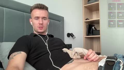 cute_skywalker online show from October 11, 1:16 pm