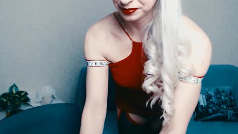 Snapshot of cute_smile_shy chatting on February 28, 8:07 pm cute_smile_shy online show from February 28, 8:07 pm