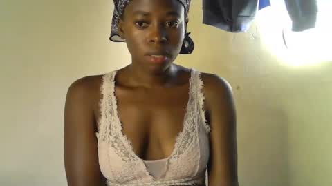 cute_sonny online show from April 11, 7:45 am