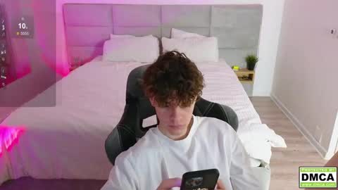 Thomas -  online show from February 10, 5:30 pm