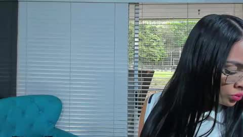 WANNA SEE MORE OF TWINS              online show from February 22, 4:40 pm