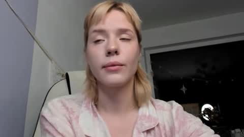 Amy online show from October 12, 1:15 pm