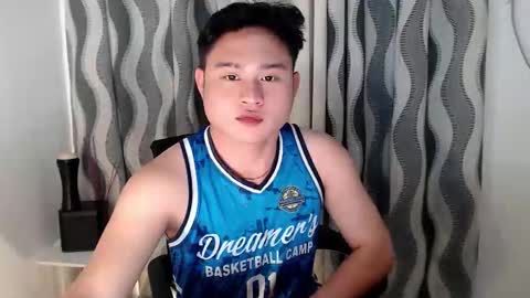 cuteasianlee online show from February 23, 7:49 pm
