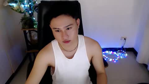 cuteasianlee online show from January 31, 7:11 pm