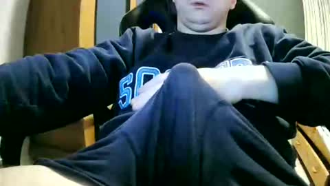 Cuteboy090 online show from February 12, 5:05 pm