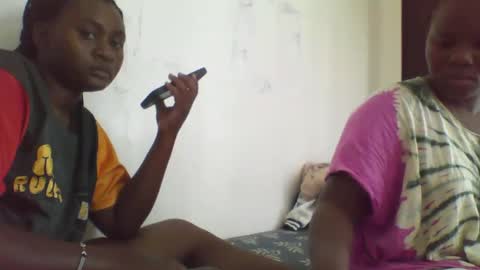 cutecaramela online show from April 16, 6:35 am