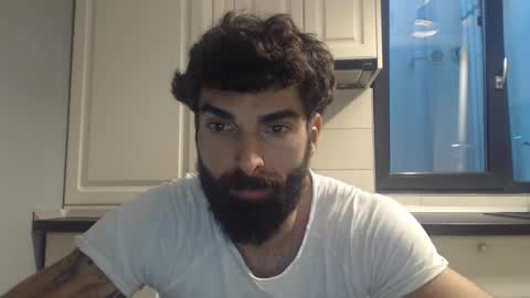 cuteeboy online show from February 4, 3:27 pm