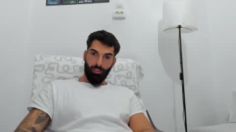 cuteeboy online show from November 4, 4:19 pm