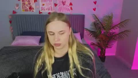 Amyy online show from July 8, 12:58 am