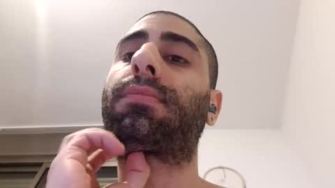 cuteguy52 online show from March 23, 2:16 am