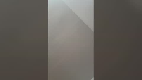 cuteguyy2001 online show from April 15, 2:53 pm